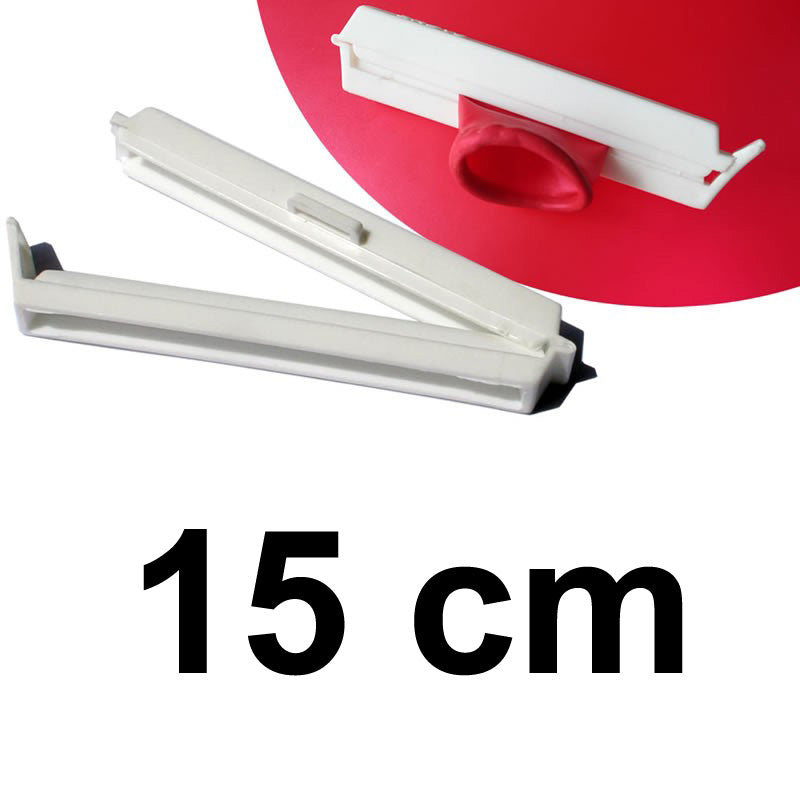 Ballonclips voor gigantische latexballonnen.