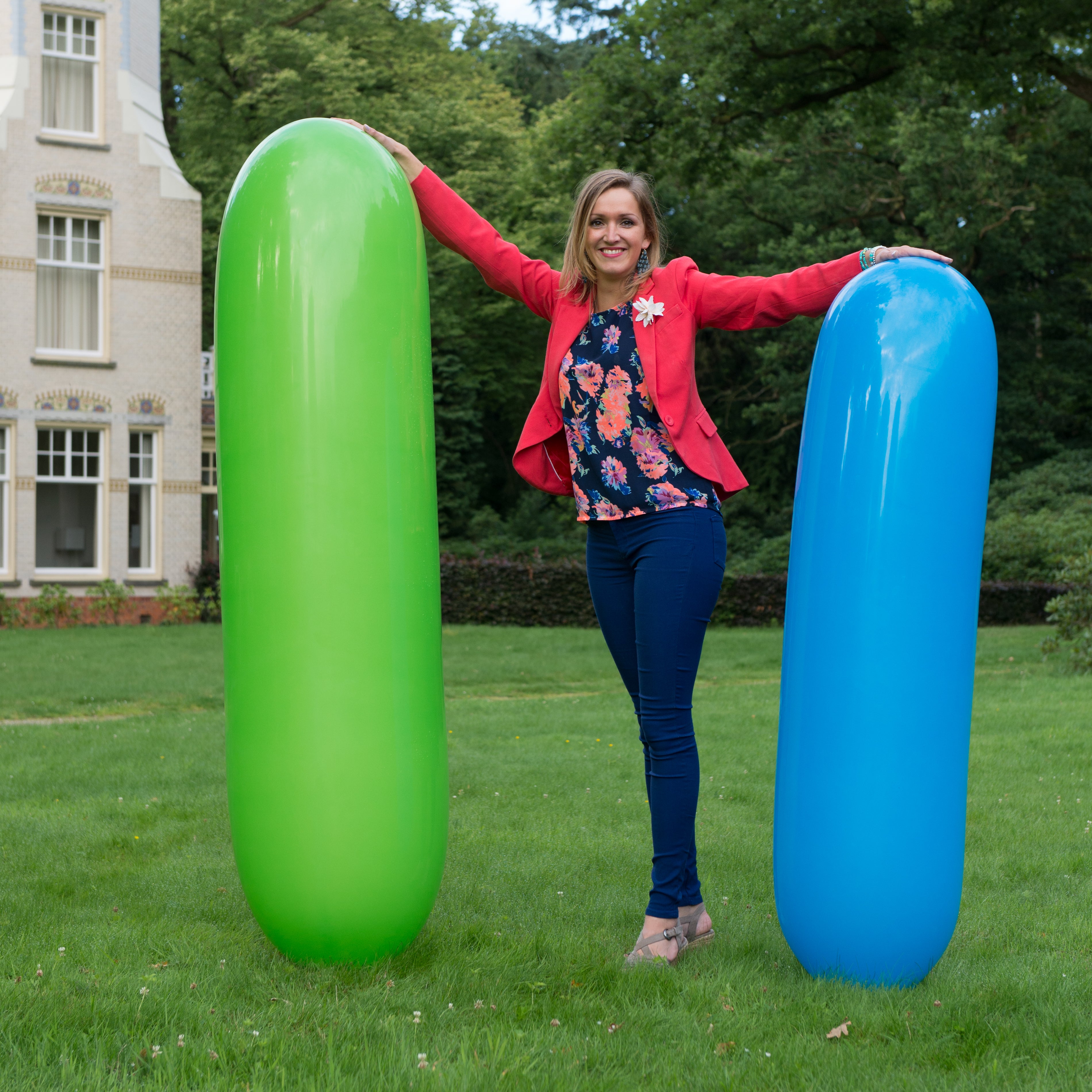 Giant latex Zeppelins – bubblexl